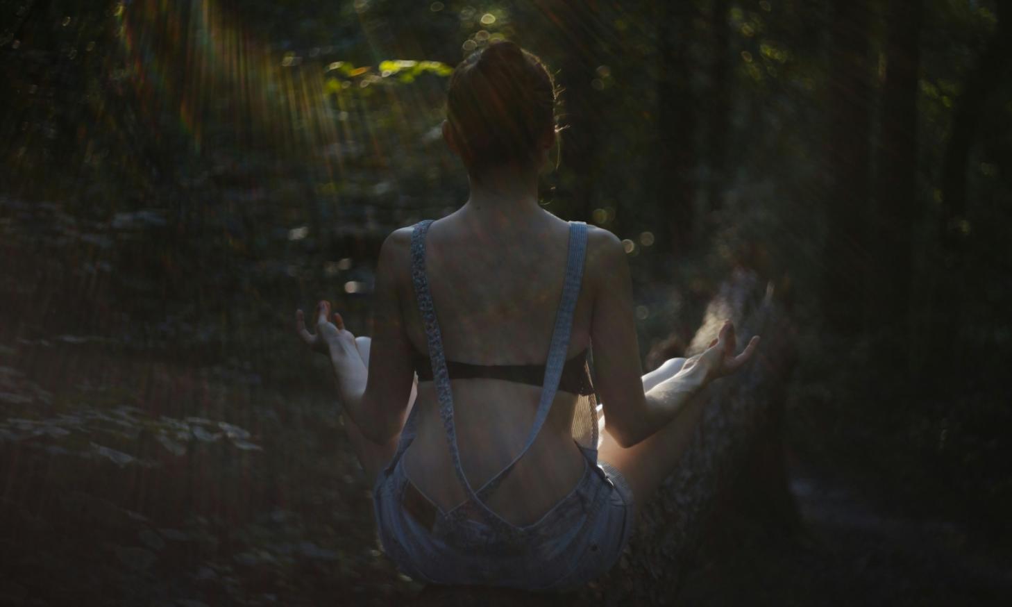 What 6 Weeks of Solo Morning Yoga Taught One Introvert About Routine-Building